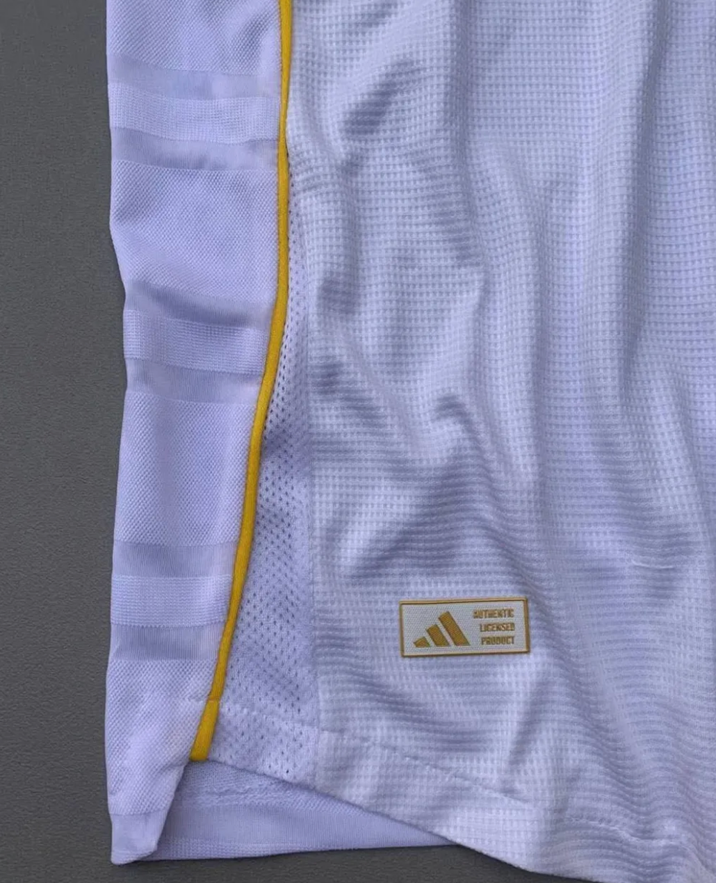 Real Madrid - 2025/26 DOMICILE MAILLOT (Player Version)